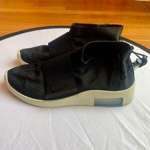 EUC!  Men’s black Nike Air Fear of God Moc.  Size 8.